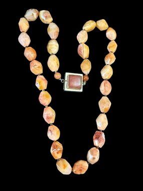 VTG Faceted Carnelian Agate Barrel Bead Strand Necklace Square Carnelian Clasp